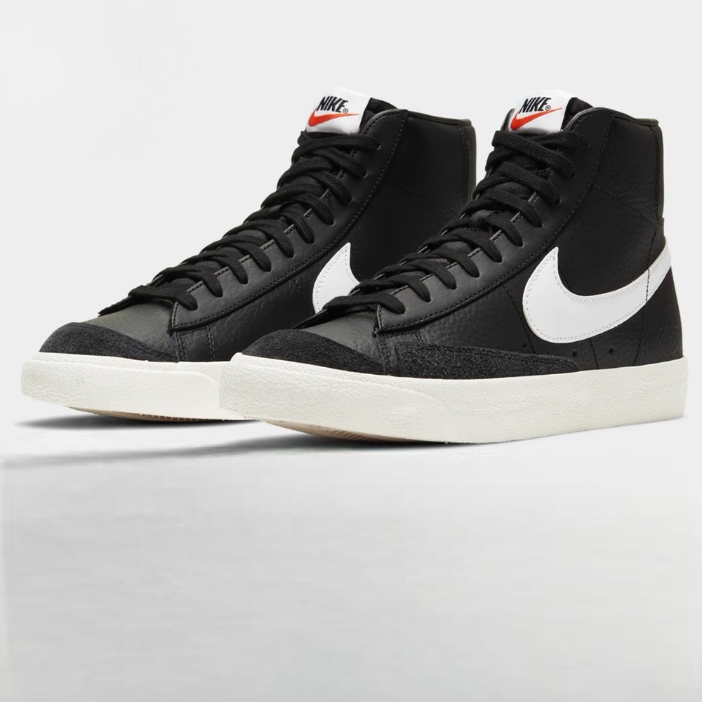 NIKE BLAZER MID '77 VINTAGE BLACK/WHITE - size 7.5
